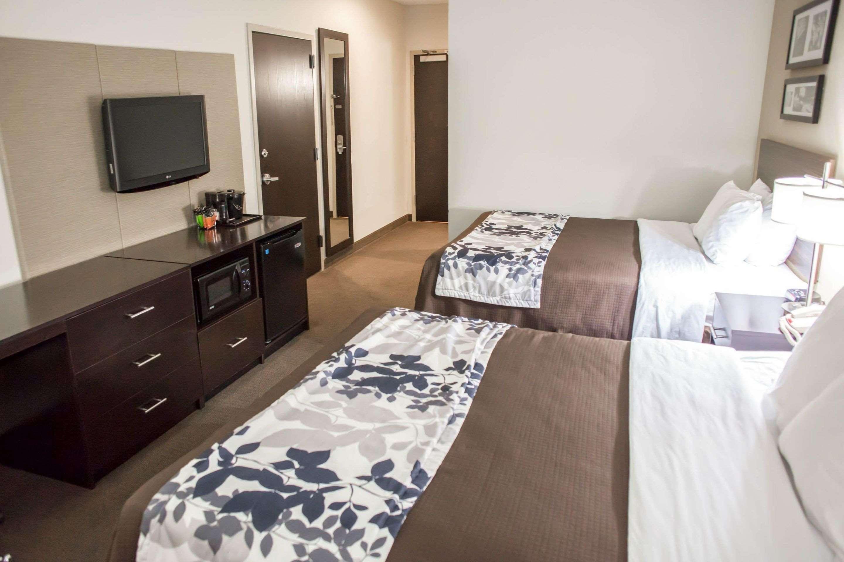 舒眠套房酒店-室内水上乐园 利伯蒂 外观 照片